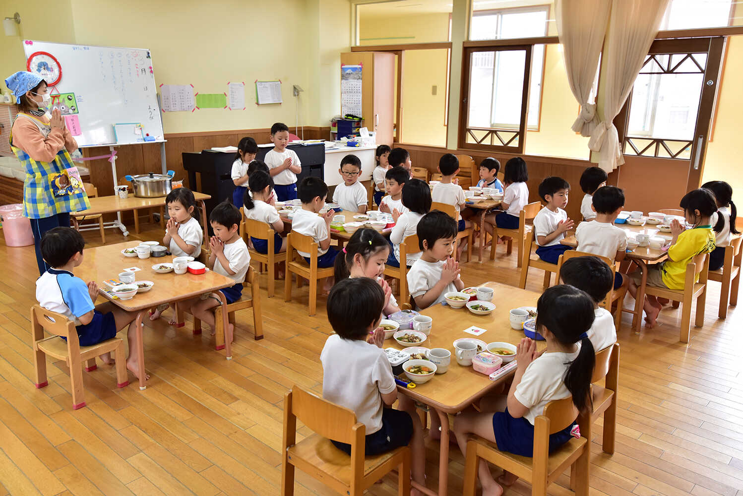 給食の写真